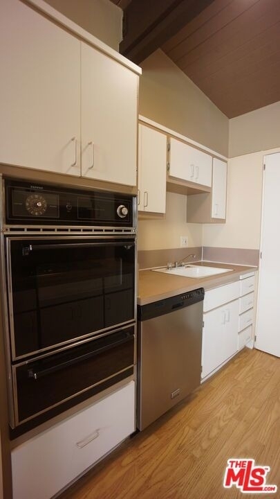 11133 Rose Avenue - Photo 10