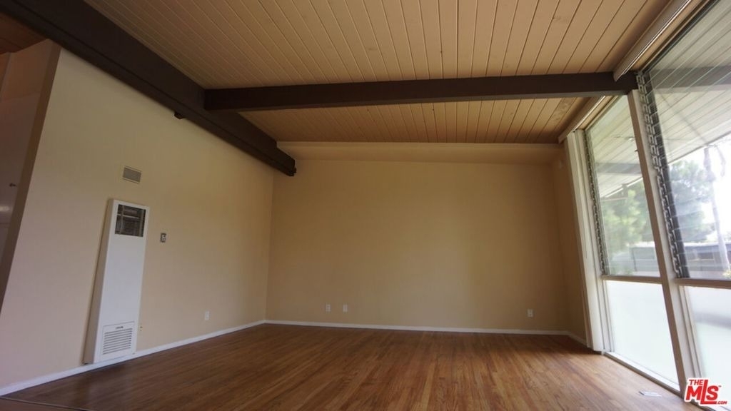 11133 Rose Avenue - Photo 15