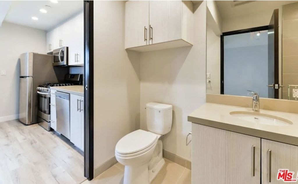 483 Washington Boulevard - Photo 7