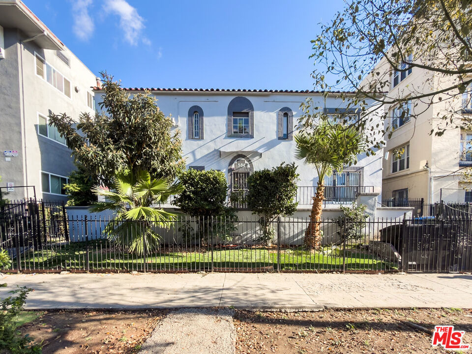 504 S Rampart Boulevard - Photo 1