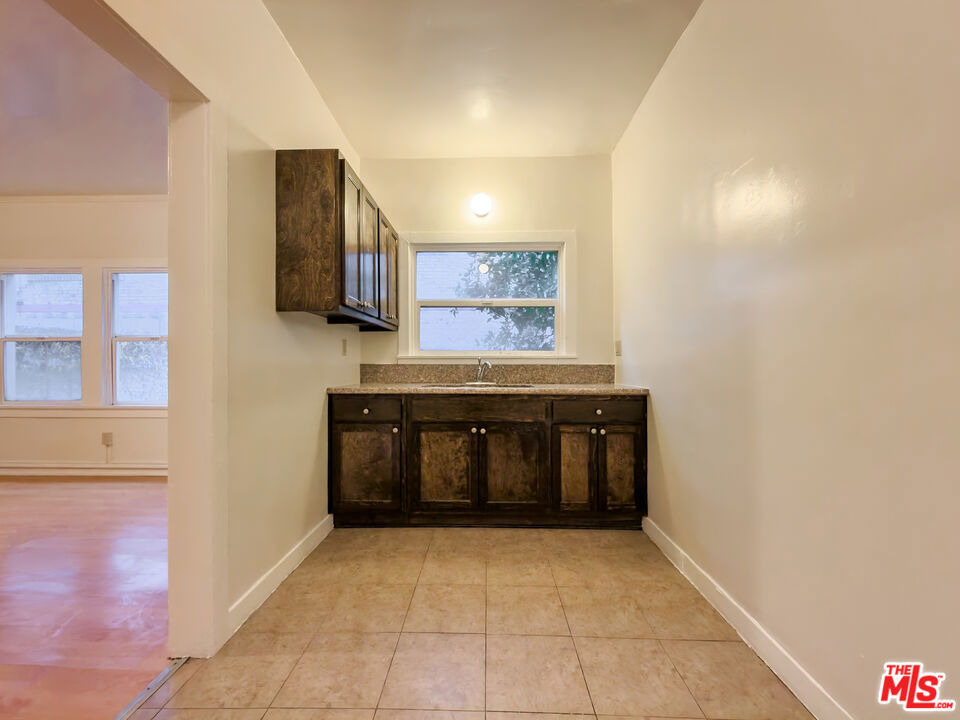 504 S Rampart Boulevard - Photo 9