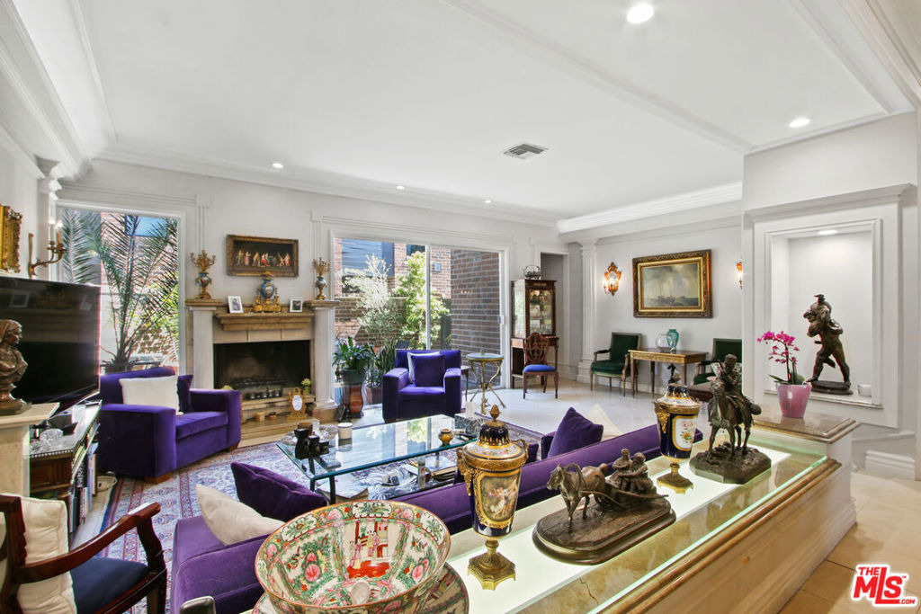 9303 Burton Way - Photo 6
