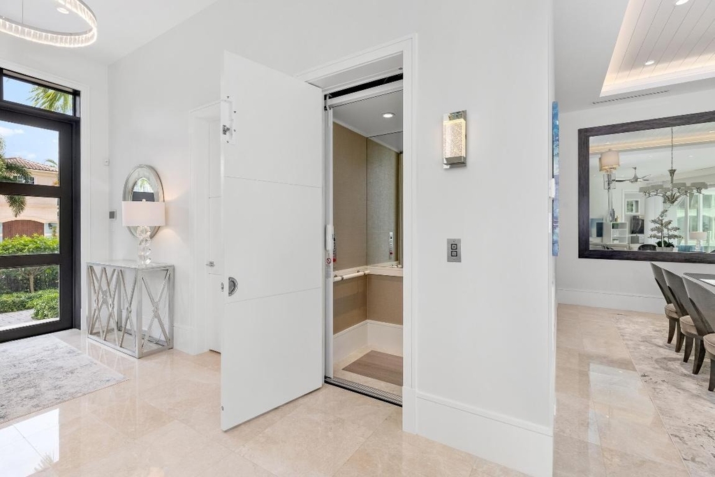 863 Enfield Street - Photo 32