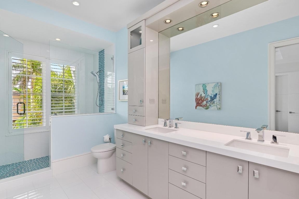 863 Enfield Street - Photo 53