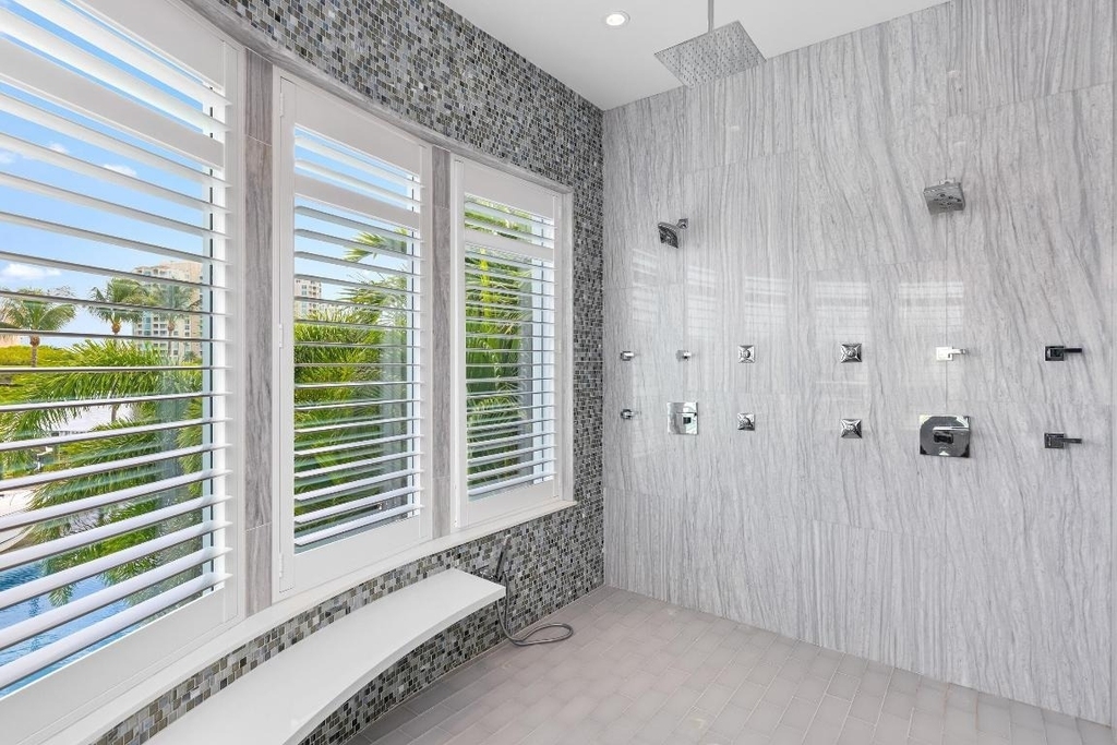 863 Enfield Street - Photo 46