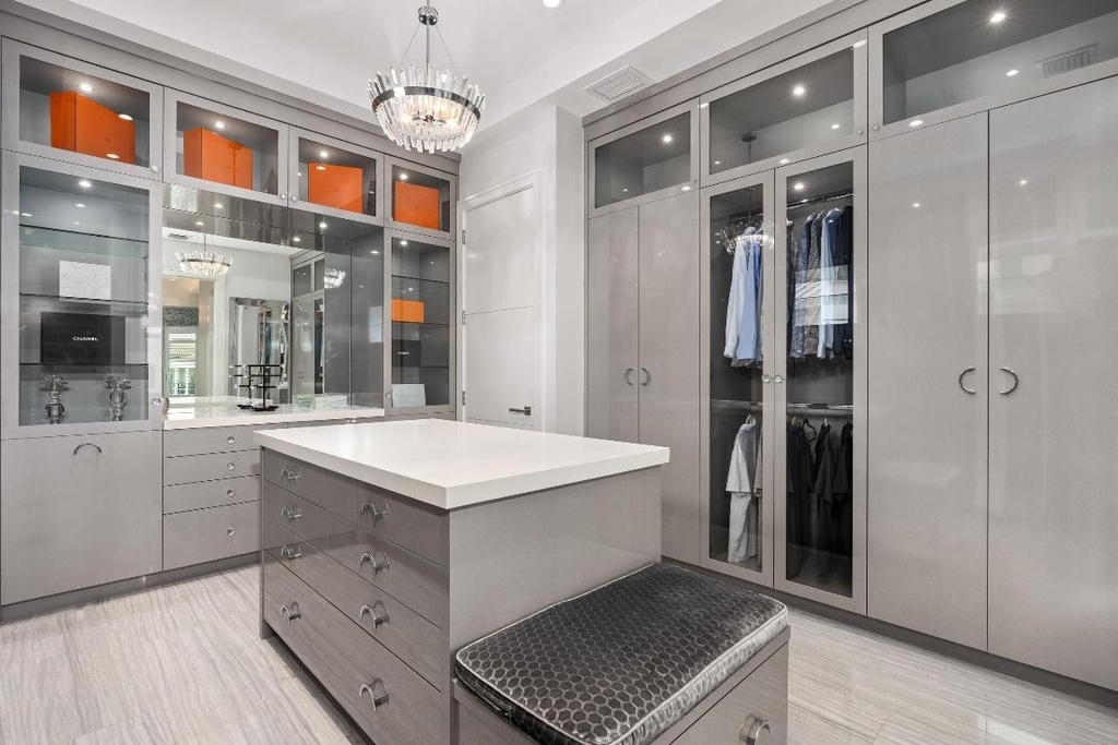 863 Enfield Street - Photo 48