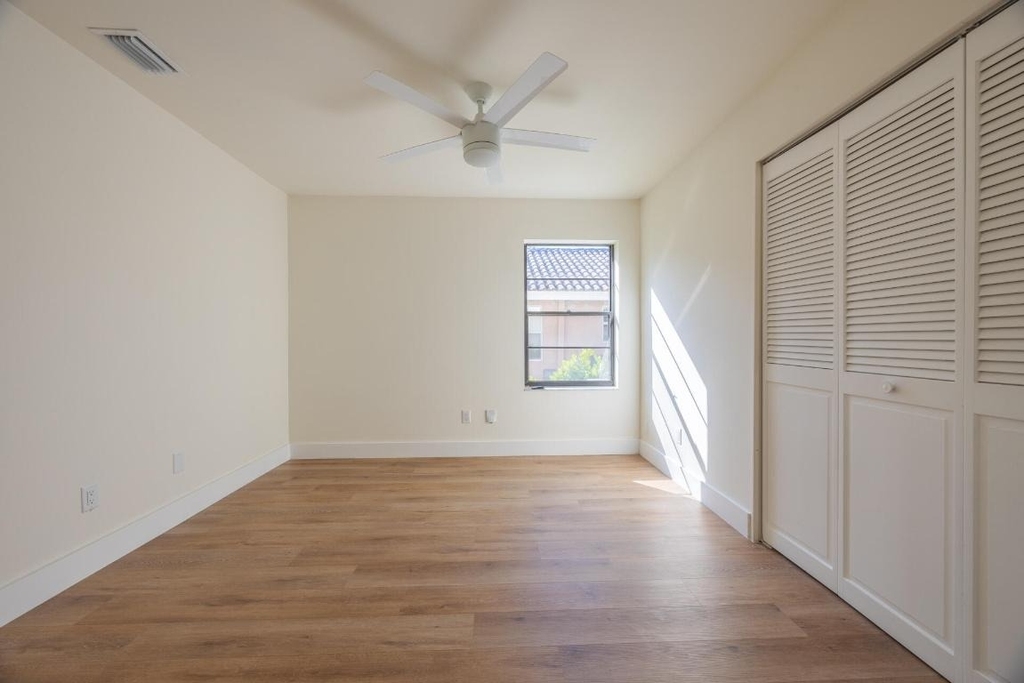 22352 Martella Avenue - Photo 6