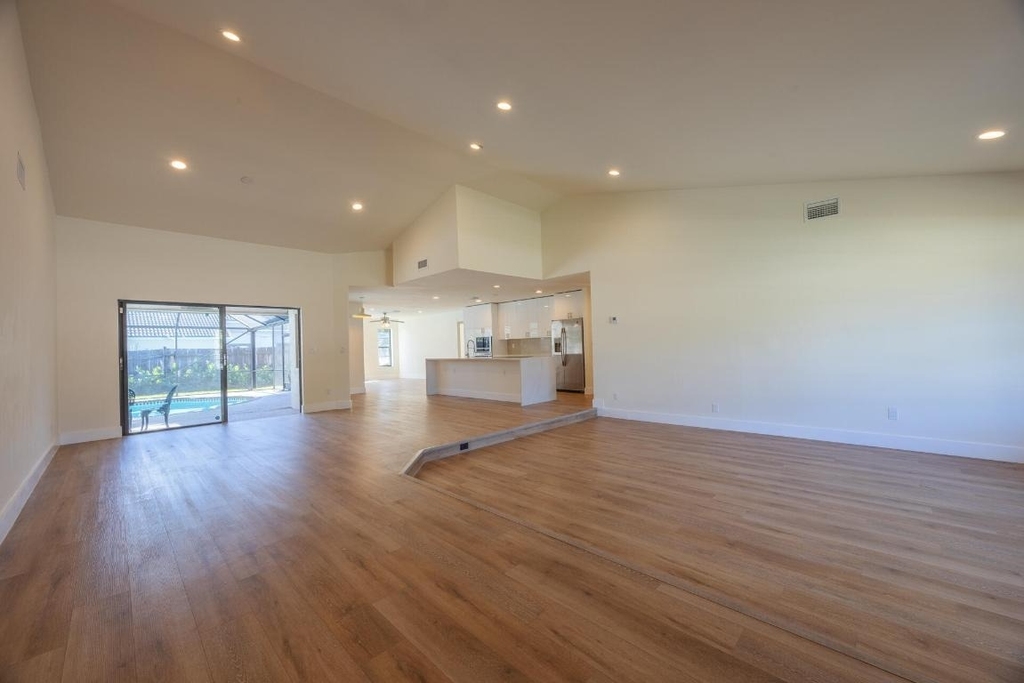 22352 Martella Avenue - Photo 19