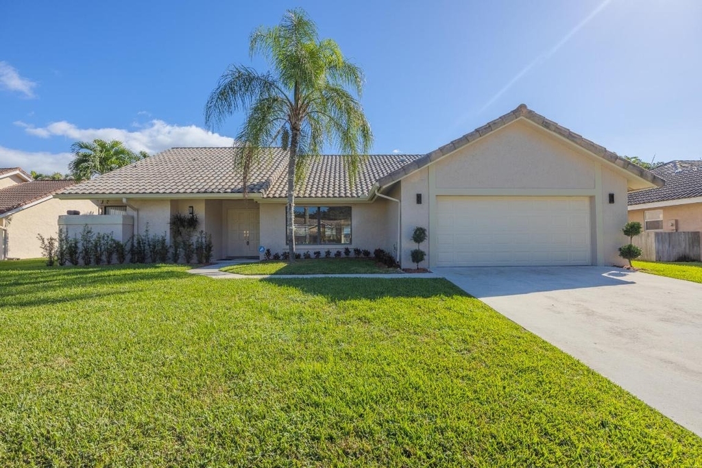 22352 Martella Avenue - Photo 1
