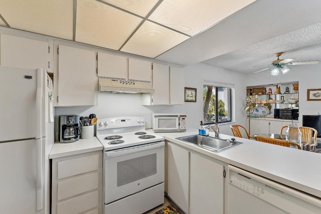 1605 S Us Highway 1 - Photo 23