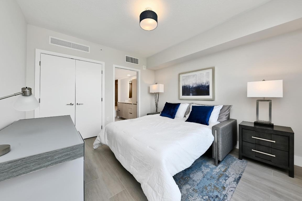 111 Se 1st Avenue - Photo 10