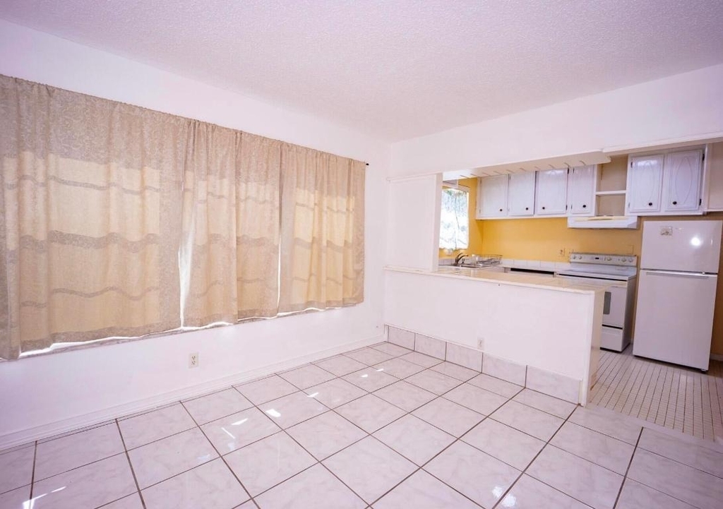 3240 Ridge Hill Road - Photo 8