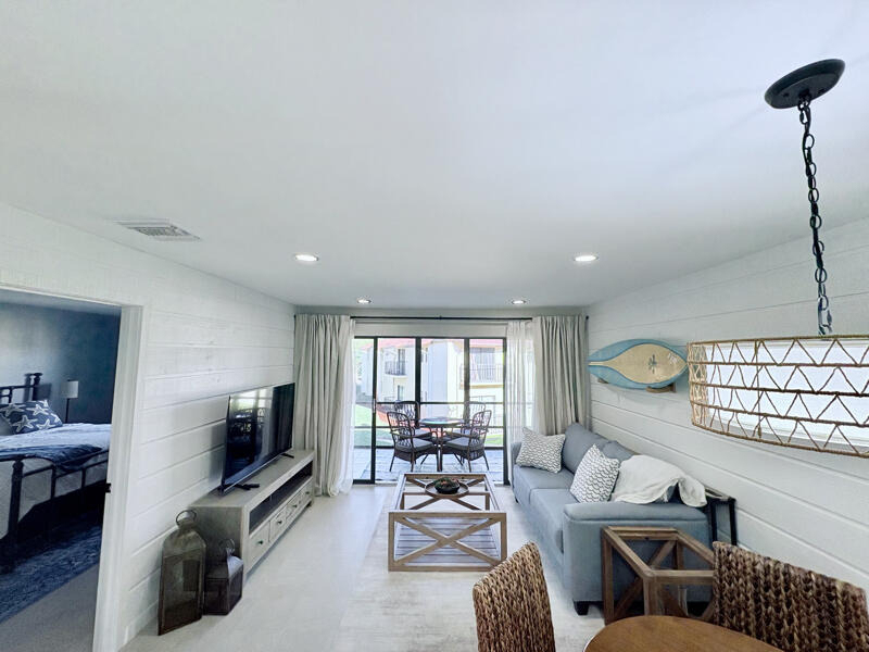 2050 Oleander Boulevard - Photo 10