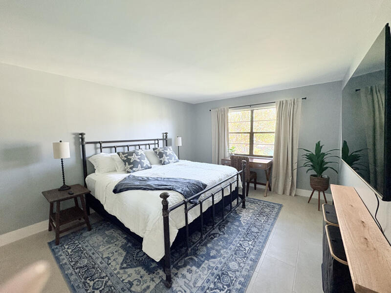 2050 Oleander Boulevard - Photo 3