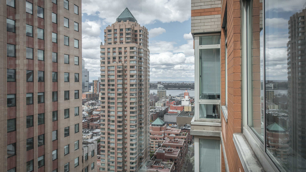 305 West 50th Street - Photo 19