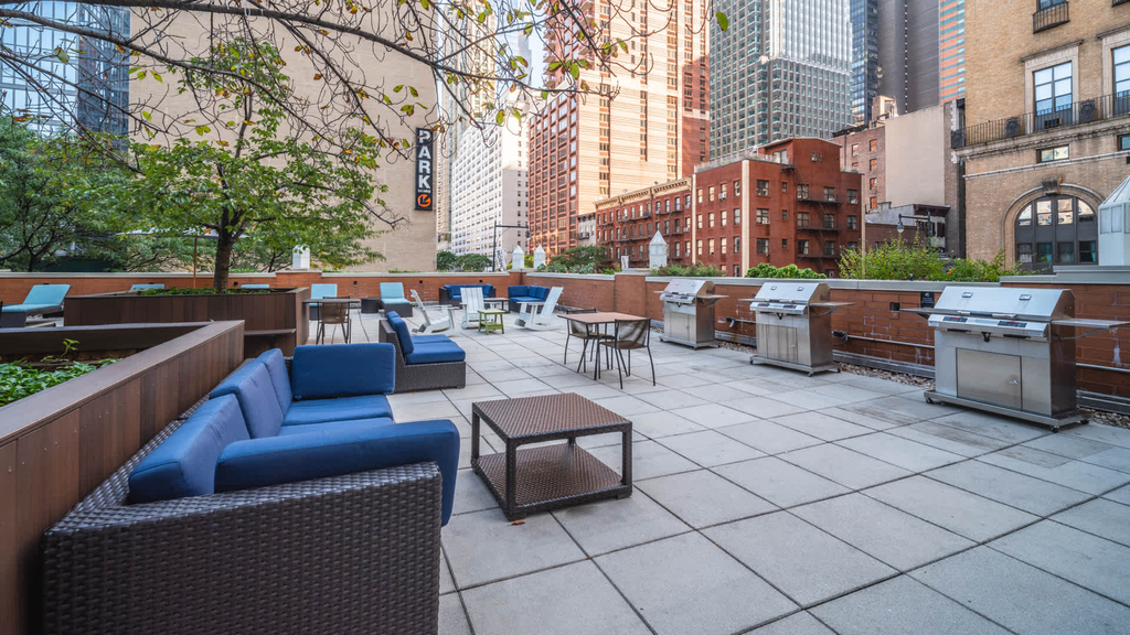 305 West 50th Street - Photo 8