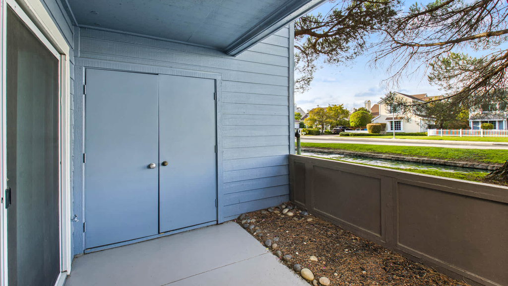 244 Rock Harbor Lane - Photo 17