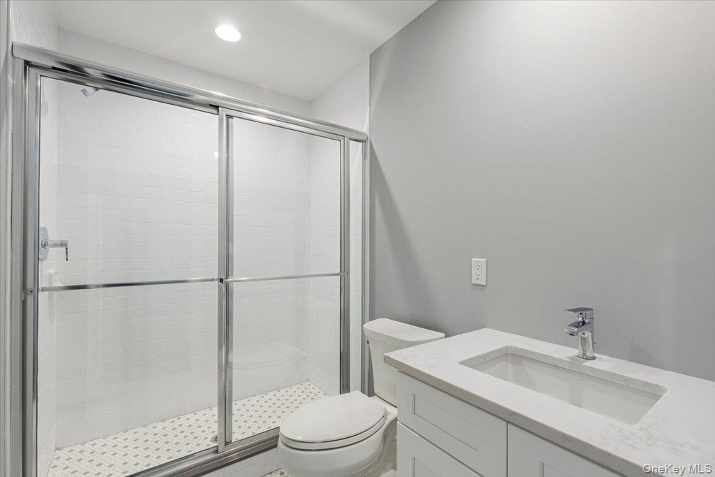 47 Beekman Avenue - Photo 7