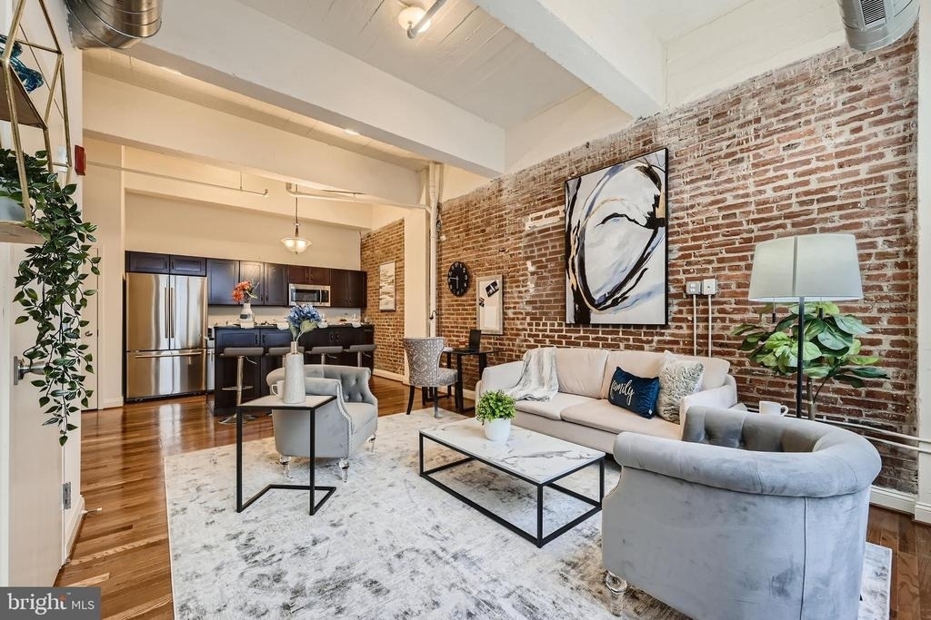 311 W Baltimore Street - Photo 5