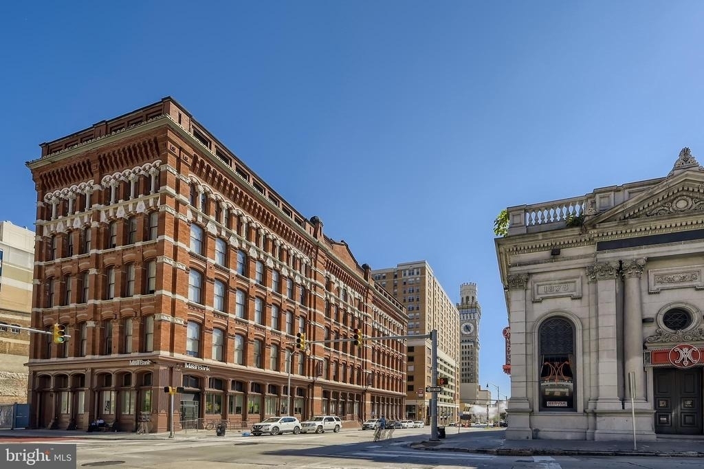 311 W Baltimore Street - Photo 21