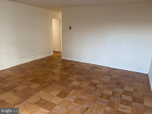 1435 4th Street Sw - Photo 3