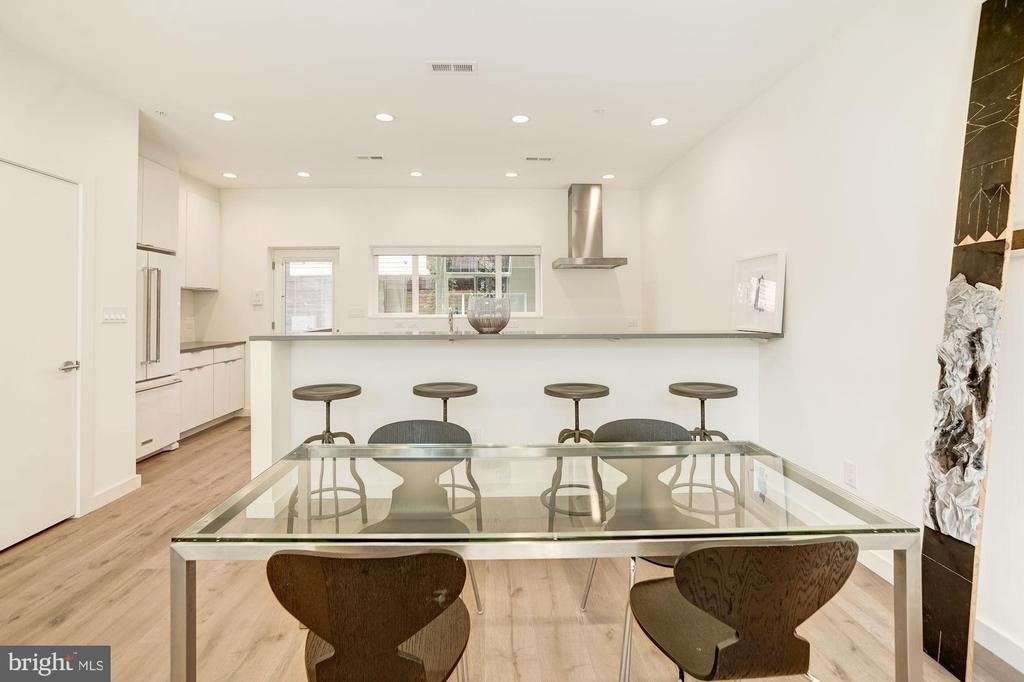 446 Ridge Street Nw - Photo 7