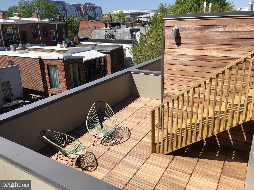 446 Ridge Street Nw - Photo 14