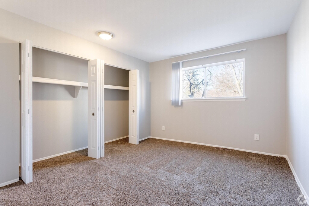 2230 Dexter Avenue - Photo 10