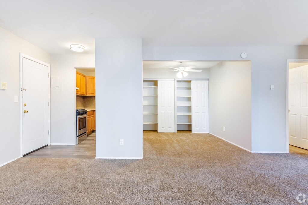2230 Dexter Avenue - Photo 8