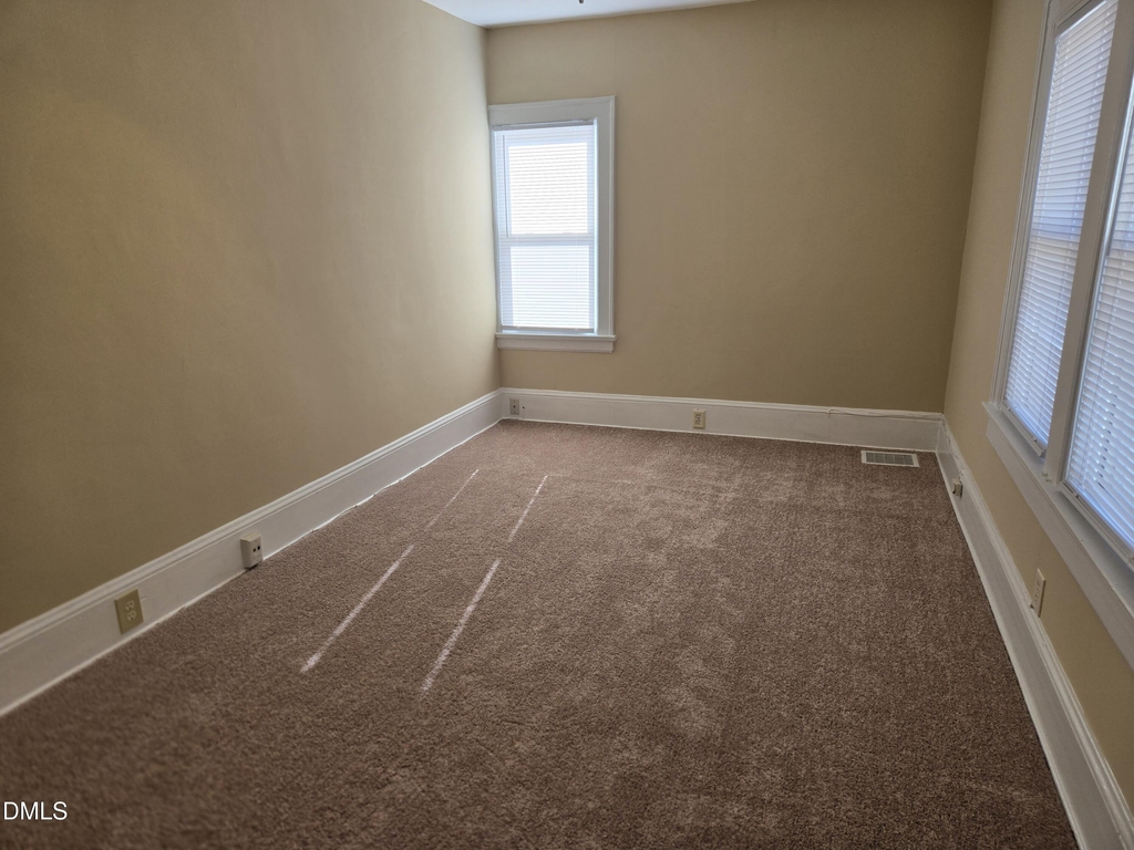 205 N Smithfield Road - Photo 5