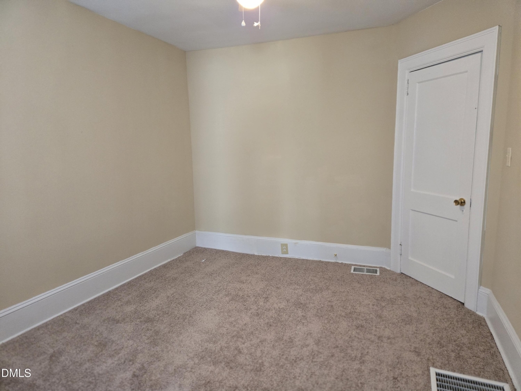 205 N Smithfield Road - Photo 4