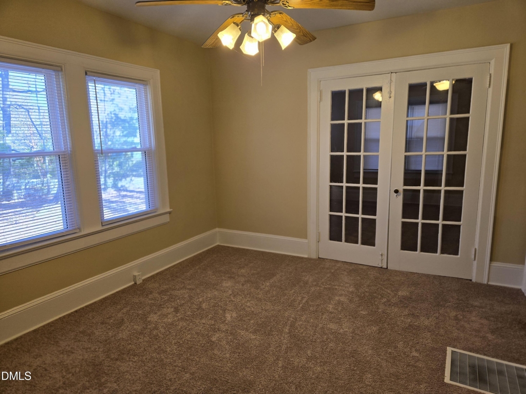 205 N Smithfield Road - Photo 7