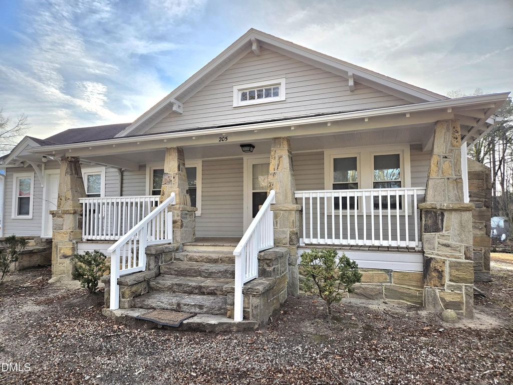 205 N Smithfield Road - Photo 0