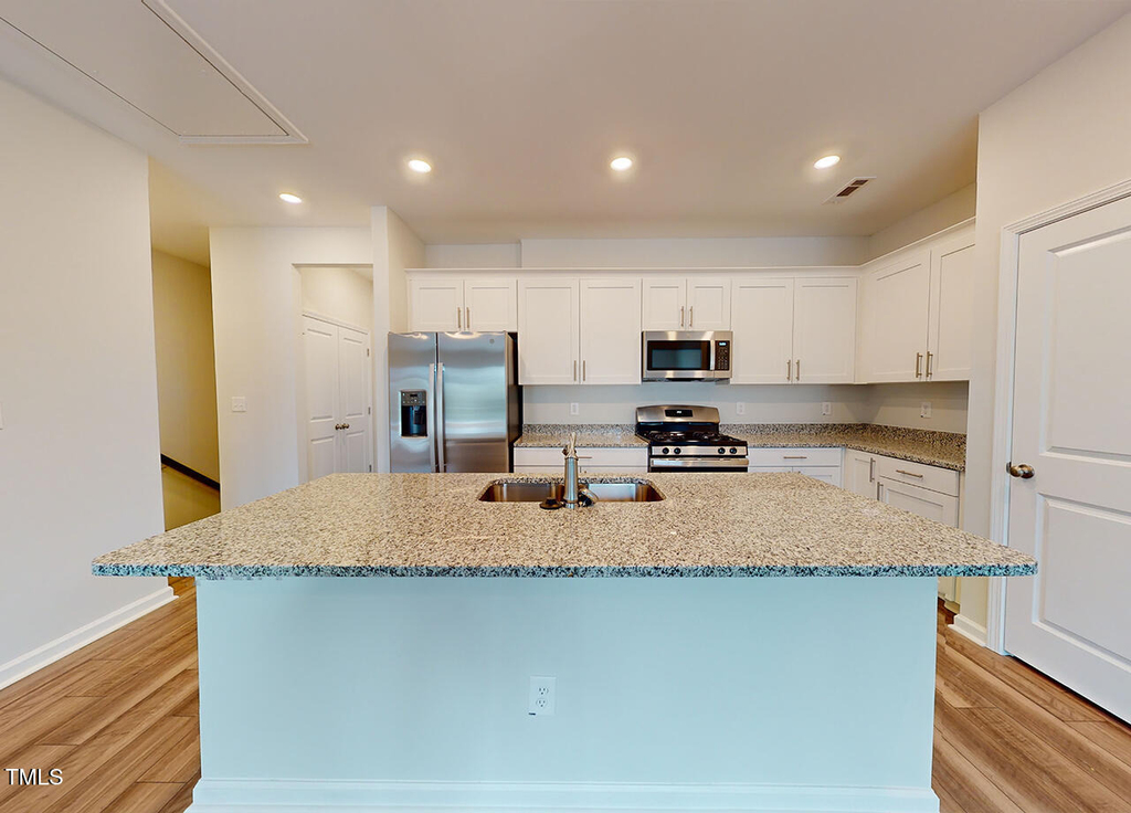 101 Peach Dahlia Road - Photo 1