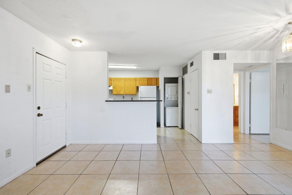 4500 E Oltorf St - Photo 3