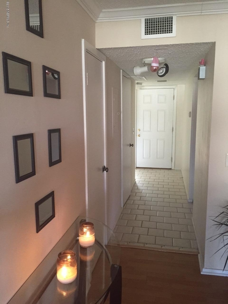 7703 Las Palmas Way - Photo 2