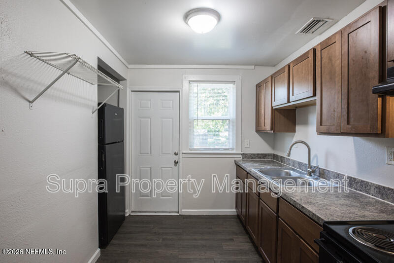 3390 Stillman Street - Photo 12