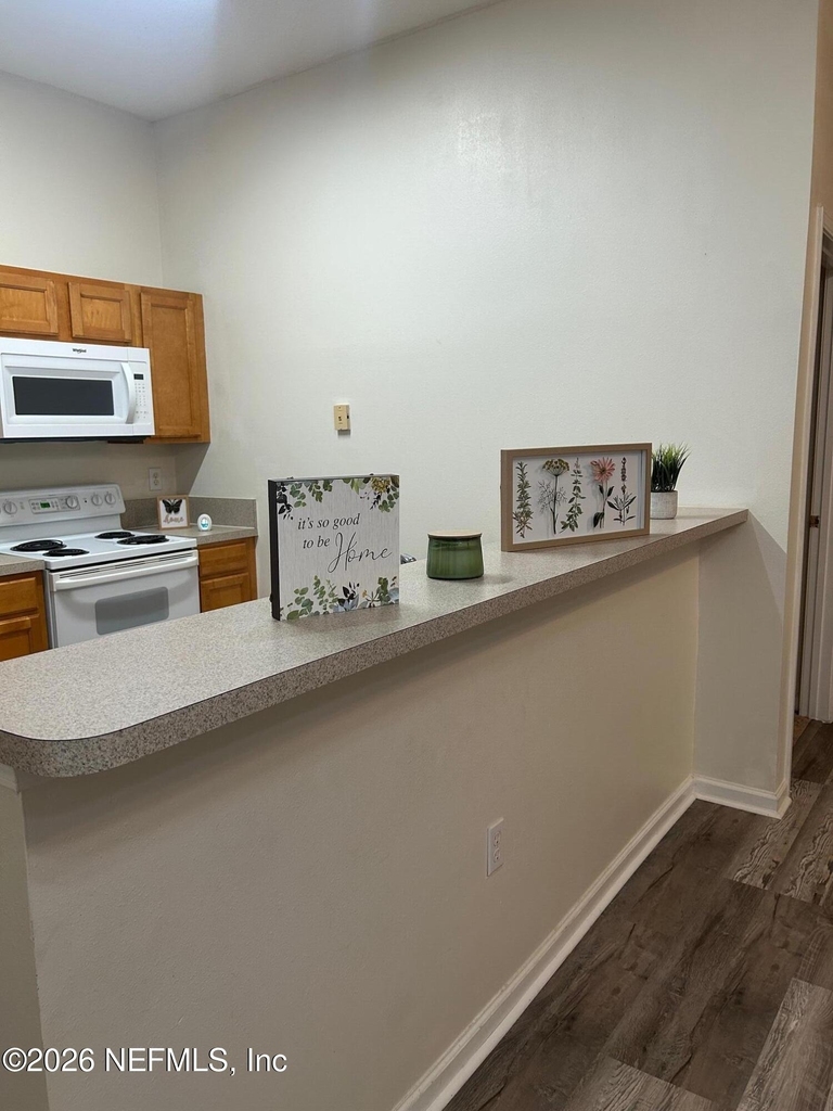 6063 Maggies Circle - Photo 4