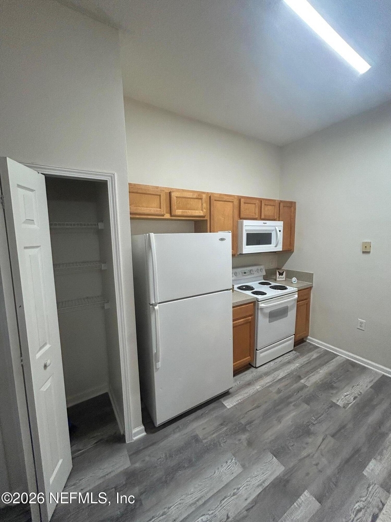 6063 Maggies Circle - Photo 5