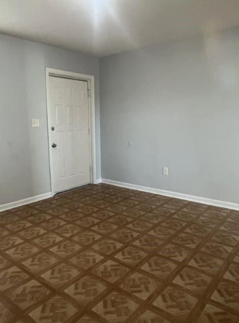 305 W Oak Street - Photo 2