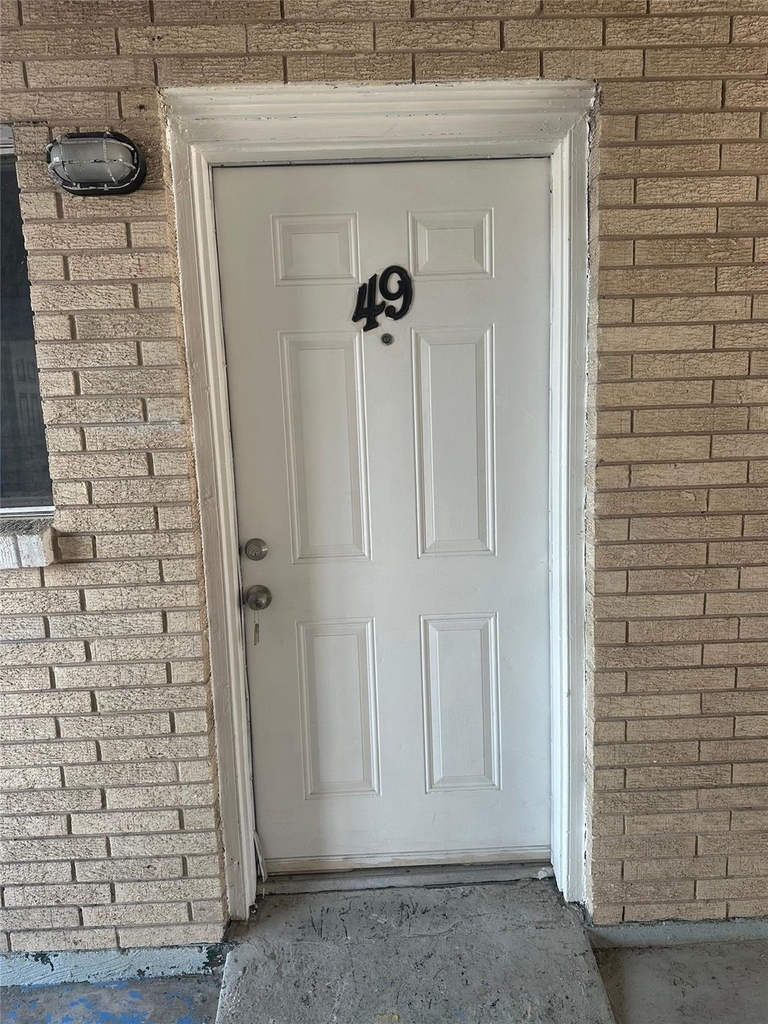 516 Holiday Drive - Photo 3