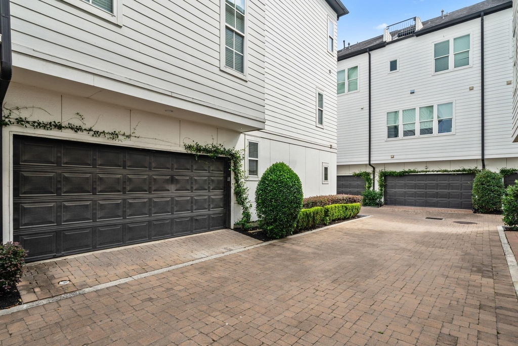 816 Ennis Street - Photo 26