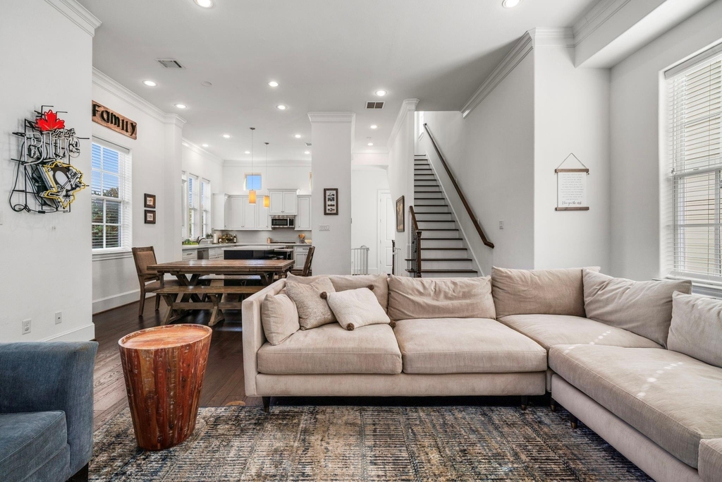 816 Ennis Street - Photo 8