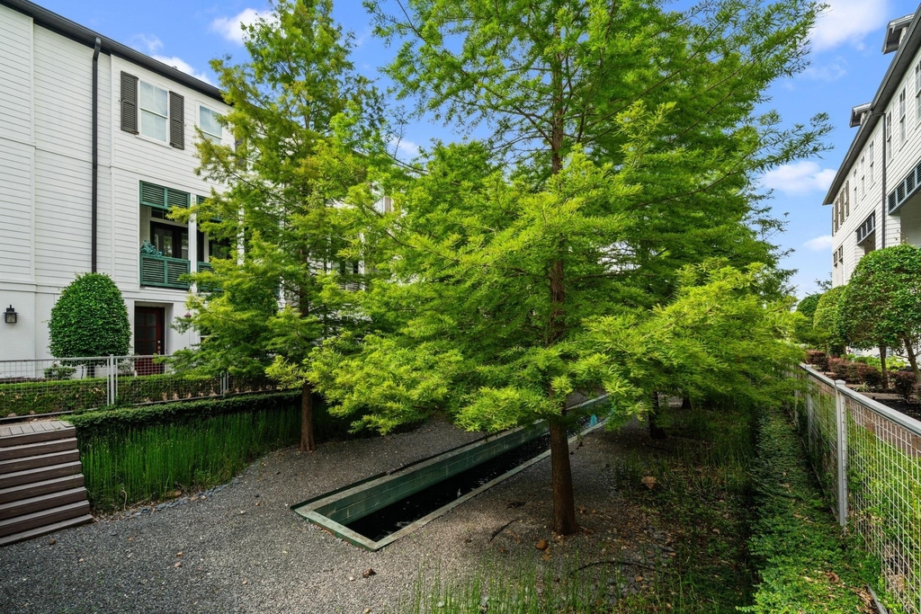 816 Ennis Street - Photo 28