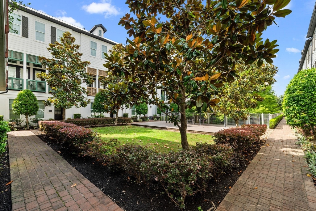 816 Ennis Street - Photo 29
