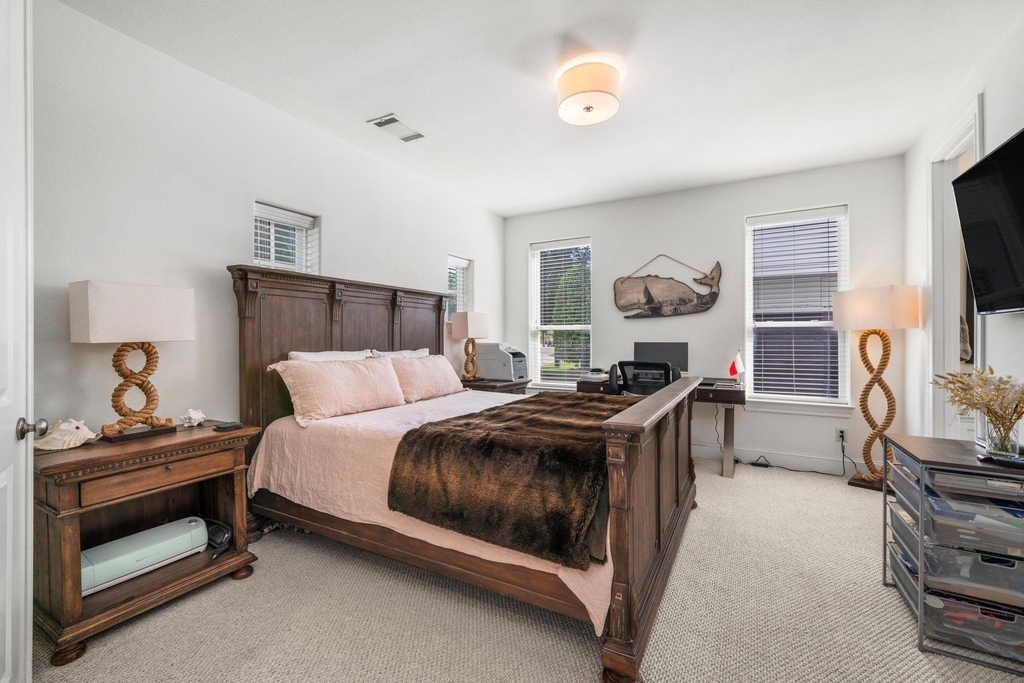 816 Ennis Street - Photo 3