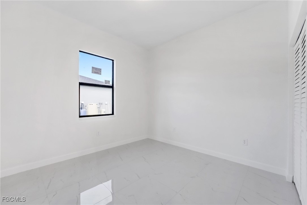 2602 73rd Street W - Photo 12