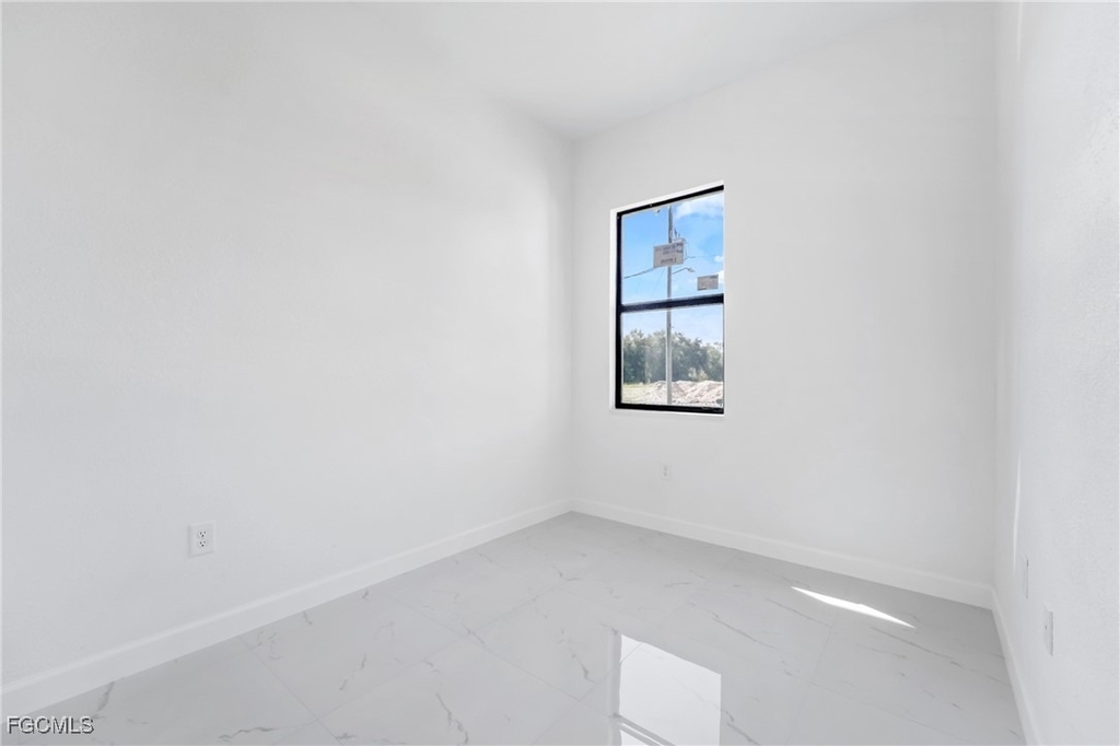 2602 73rd Street W - Photo 14