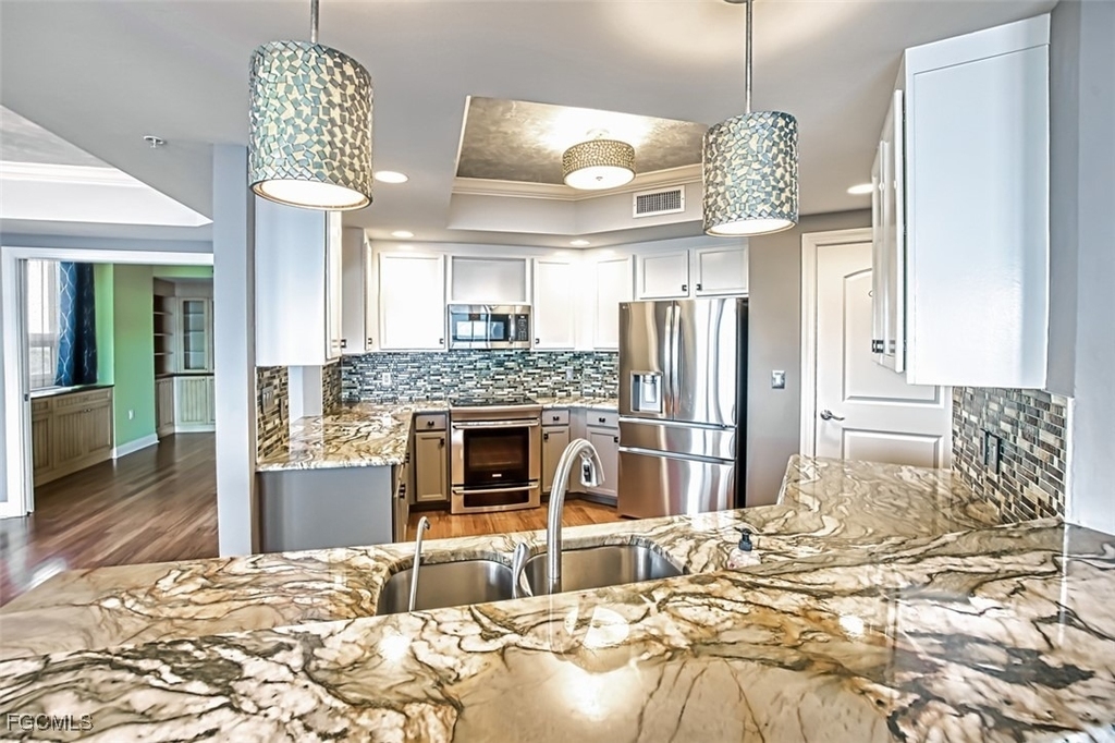 2104 W 1st Street - Photo 12