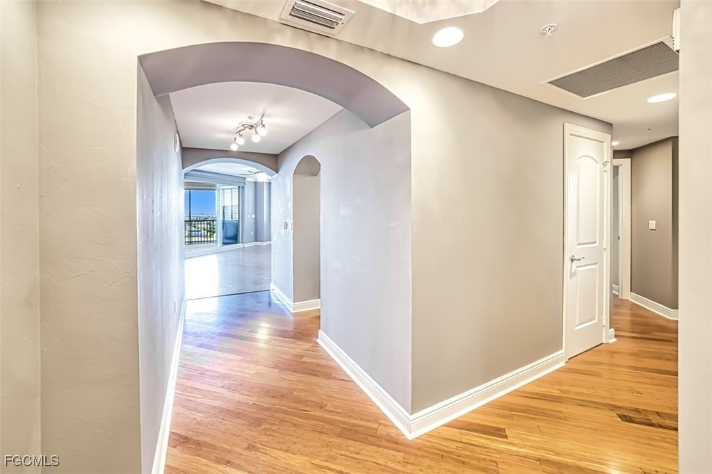 2104 W 1st Street - Photo 11